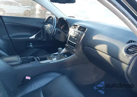 2009 Lexus Is z USA, uszkodzony, nr VIN JTHCK262995030091